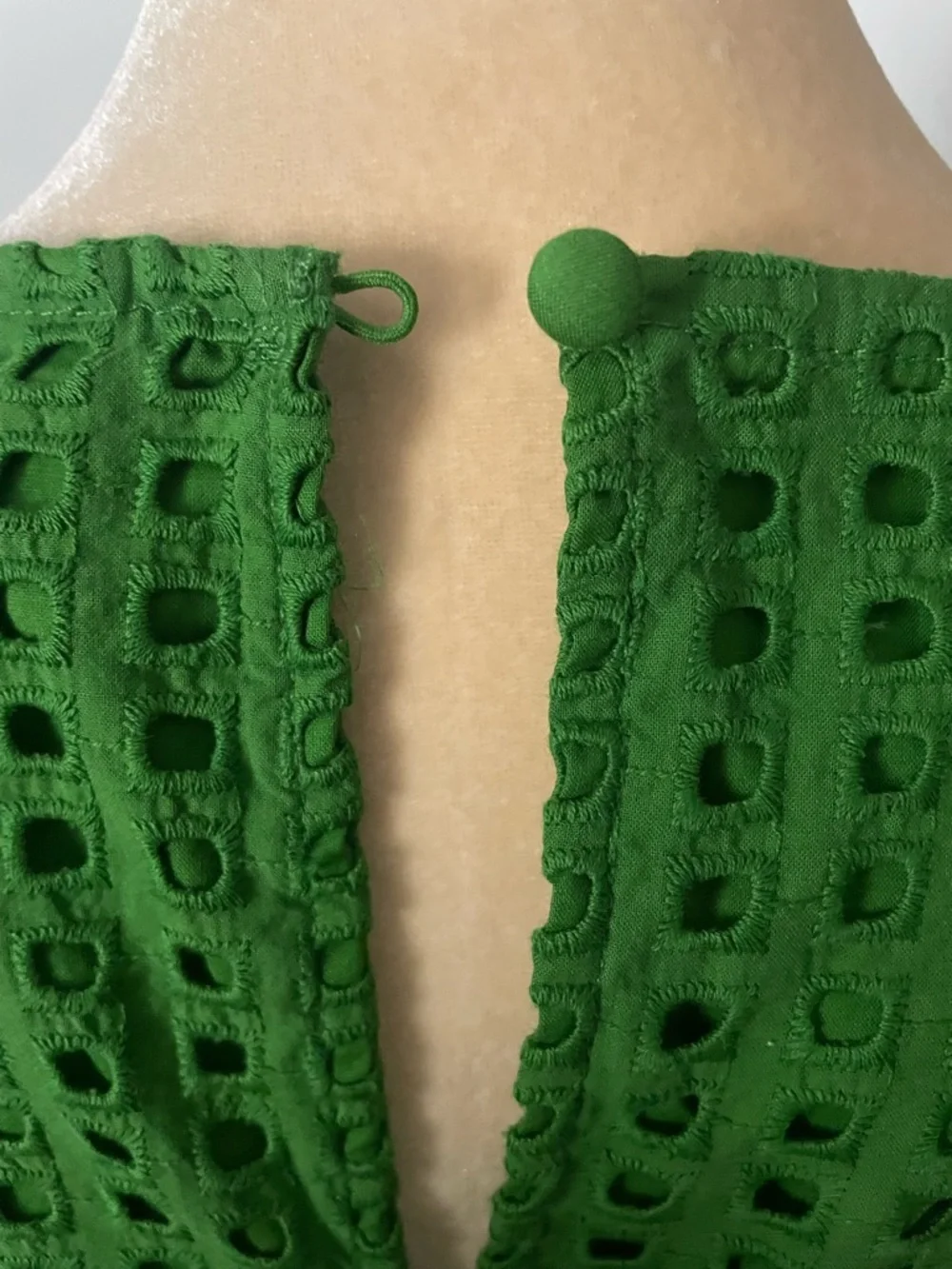 Kate Spade Green Eyelet Broderie Top Sleeveless Sz XL Textured Chic Summer